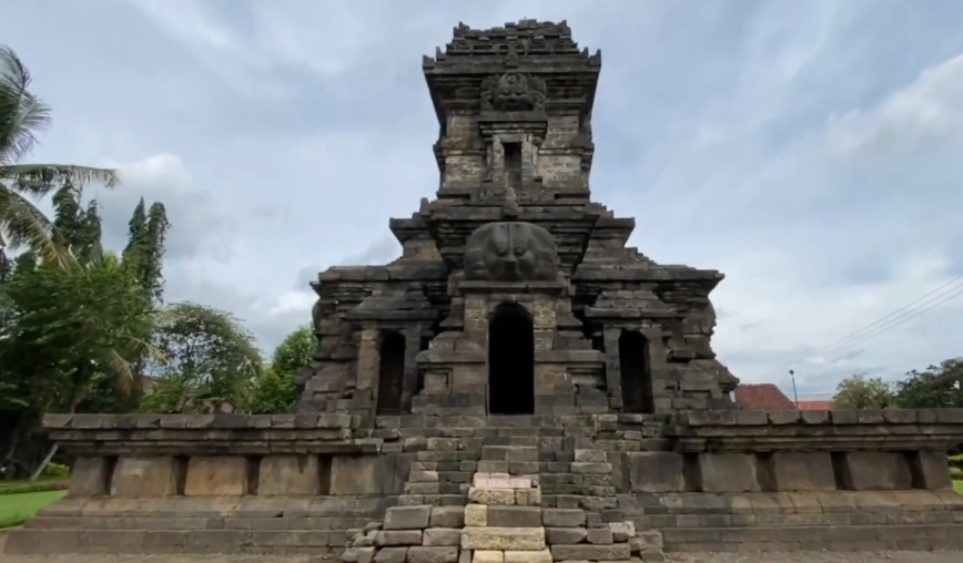 Sewa Mobil Dari Surabaya Ke Candi Kidal Malang