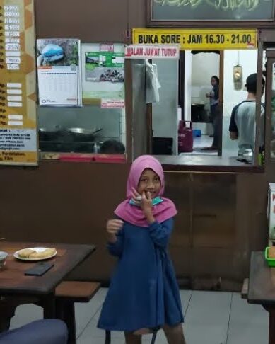 Sewa Mobil Dari Surabaya Ke Soto Babat Nikmat Sari Solo